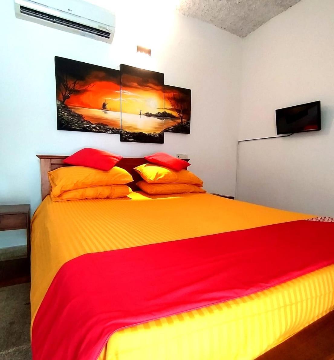 Oyo 459 Barasti Beach Resort Kalutara Exterior foto